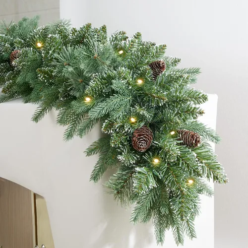 Vista 7 de Guirnalda de Navidad artificial preiluminada de 9 pies con 50 luces LED, funciona con pilas, decoraciones navideñas con rama de 300 puntas