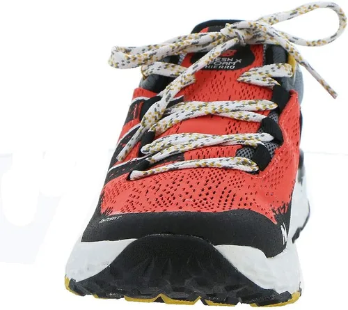 Vista 4 de New Balance Fresh Foam Hierro V5 - Zapatos para correr de mujer.