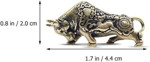 Vista 3 de Llavero de coche Mini figura de vaca, 2 piezas, figura de toro de latón, estatua de riqueza de Fengshui, figura de buey, estatua de vaca, decoración