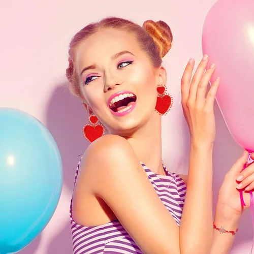 Vista 6 de Aretes de corazón para mujer, hipoalergénicos, con cuentas, bohemios, hechos a mano, con cuentas de corazón rojo, colgantes, para el día de San
