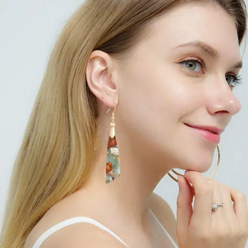 Vista 5 de Aretes colgantes de piedras preciosas naturales bohemios y únicos para mujer