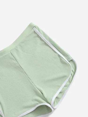 Vista 4 de OYOANGLE Conjunto de bikini de 3 piezas con estampado tropical y pantalones cortos para niña