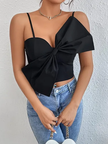 Vista 3 de SOLY HUX Camiseta corta sexy con lazo grande para mujer, camiseta corta con tirantes delgados, sin mangas, espalda fruncida