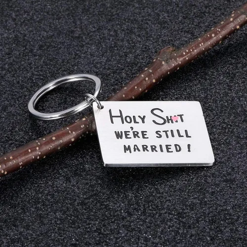 Vista 3 de Aizza Beata Regalo de aniversario de matrimonio para marido, esposa, día de San Valentín, regalos para él, divertido llavero para adultos, hombres