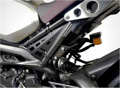 Vista 6 de Para Yamaha FZ-09 FZ09 2013 2014 2015 2016 2019 2020 2021 Accesorios para marco trasero Carters lateral Carters Protector Protector Kit Moto