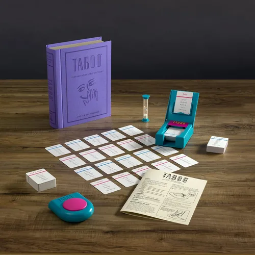Vista 2 de WS Game Company Taboo Vintage Bookshelf Edition - Caja de libros envuelta en tela, juegos de mesa de adivinanzas para 4 o más jugadores, adultos