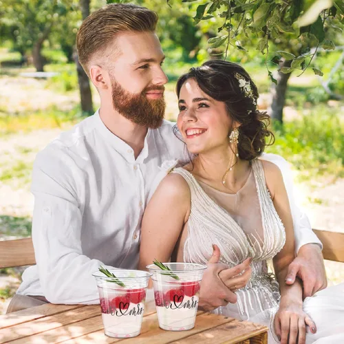 Vista 3 de Dandat Vasos desechables de plástico para boda a granel de 10 onzas con texto en inglés "Mr and Mrs Happily Ever After", vasos desechables