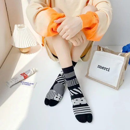 Vista 7 de Calcetines de dedo del pie para mujer, calcetines con estampado de chanclas, calcetines cálidos Tabi, calcetines de dos dedos del pie, 5 pares