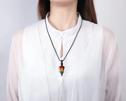 Vista 5 de XIANNVXI Collar con dije de piedra puntiaguda de cristal curativo, cuerda negra ajustable, piedra preciosa natural, joyería para hombres y mujeres