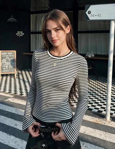 Vista 2 de Zeagoo Camisas de punto acanalado con cuello redondo y manga larga para negro blanco raya