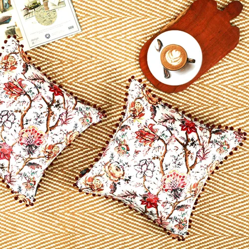 Vista 4 de Royal Blaze Juego de 2 fundas de almohada de satén suave de 18 x 18 pulgadas con pompones florales de color burdeos Grace Floral Borgoña