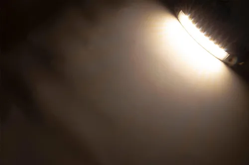 Vista 3 de Raycharm - Lámpara LED de porche de perfil bajo para RV y barco de 9.1", con haz de inundación enfocado de 40° hacia abajo, luz blanca cálida