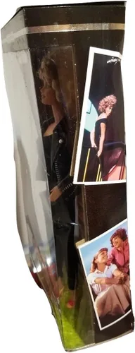 Vista 4 de Barbie como Sandy en Grease