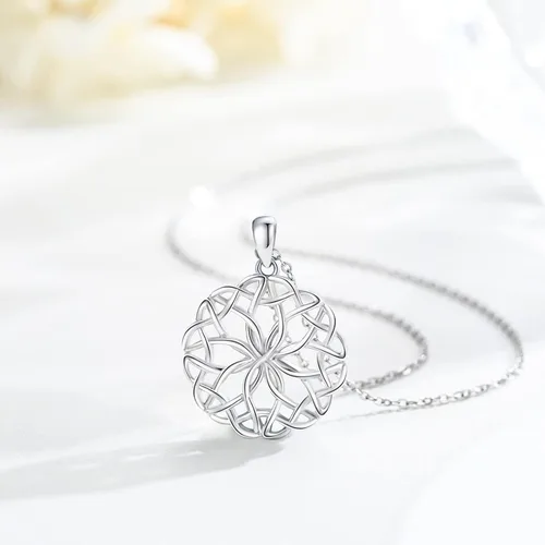 Vista 3 de VOVEAT Celtic Knot Necklace 925 Sterling Silver Good Luck Celtic Necklace Amulet Protection Necklace Birthday Valentines Day Gifts Amulet Protection