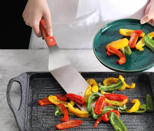 Vista 7 de New Star Foodservice 36336 - Espátula flexible para parrilla con mango de madera, 14.5 pulgadas
