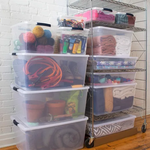 Vista 6 de Rubbermaid Cleverstore - Paquete de 6 recipientes de plástico apilables transparentes de 41 cuartos de galón con tapas transparentes de cierre