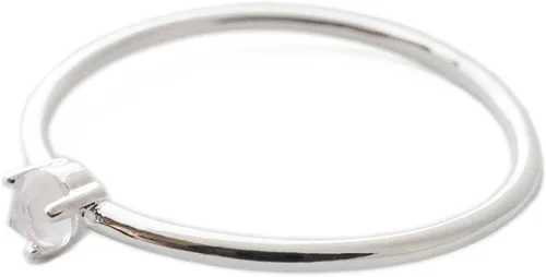 Vista 10 de Honeycat Anillo de punta de cristal de cuarzo rosa en oro, oro rosa o plata Joyería minimalista y delicada