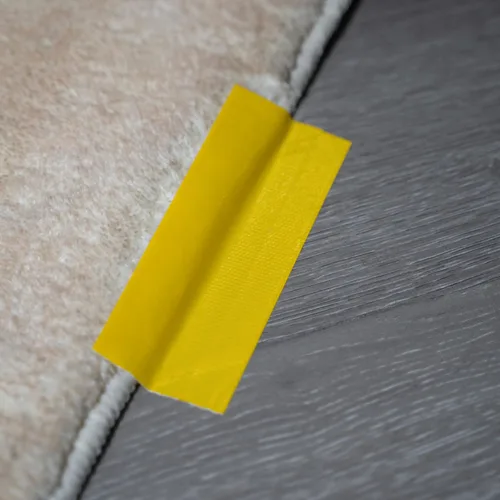 Vista 5 de Reniteco Cinta adhesiva amarilla: 2 pulgadas x 10 yardas, impermeable y para todo tipo de clima, sin residuos, resistente a los rayos UV, resistente