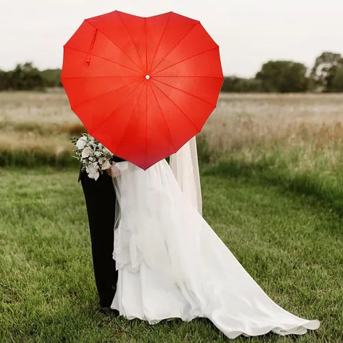 Vista 6 de AoGV Forever Love Parasol rojo con forma de corazón para niñas para San Valentín boda compromiso y accesorios de fotos