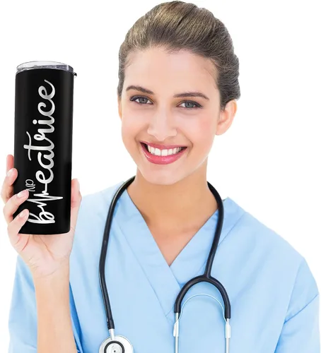 Vista 6 de Regalos de enfermera para mujeres, vaso personalizado para enfermera con nombre y especialidad, 20 onzas flacas, blanco, 8 diseños, con cepillo