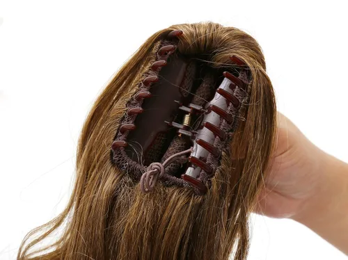 Vista 4 de Extensión de pelo Onedor, coleta sintética y rizada de 20 pulgadas con broche, 6.7 oz con broche de garra