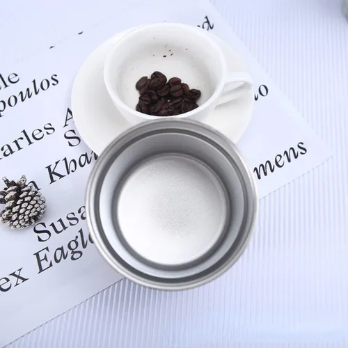 Vista 5 de Vaso térmico Iced Americano con popote de acero inoxidable, taza de café de viaje con palabras inspiradoras para hombres y mujeres (20 onzas, beige)