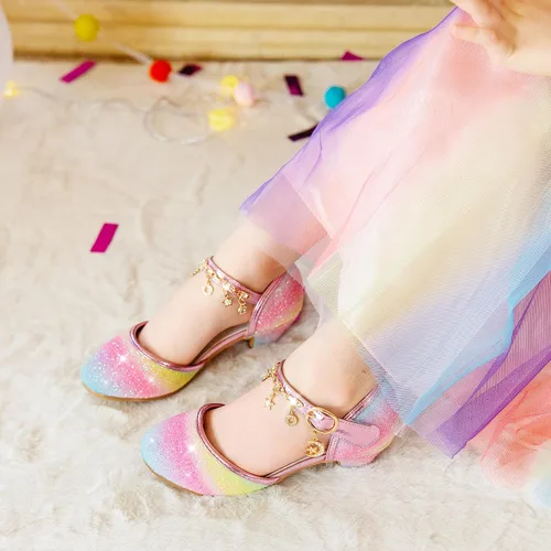 Vista 2 de Furdeour Zapatos de vestir para niñas, zapatos de princesa con tacón alto de cristal, puntera cerrada, fiesta, boda, flores, zapatos para niñas
