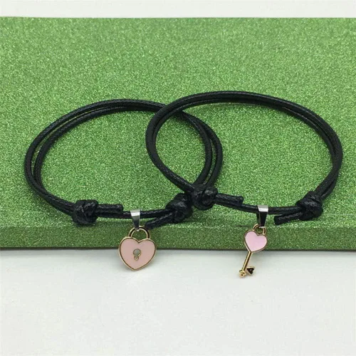Vista 7 de MileHouse - Pulsera de moda para niñas y mujeres, 1 pieza de bisutería con cierre de llave, diseño de corazón, color negro