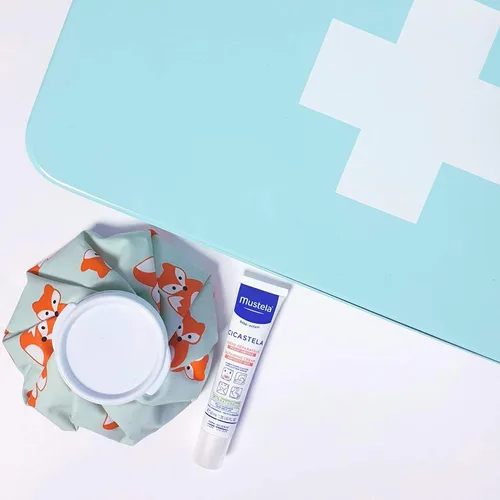 Vista 6 de Mustela Cicastela Crema de recuperación de humedad, ungüento multiusos para bebés para molestias en la piel, con aguacate natural y ácido