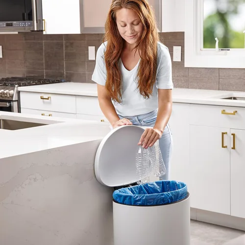 Vista 2 de Plasticplace Bolsas de reciclaje de 12-16 galones │ 1.2 mil │ Revestimientos para botes de basura azules con logotipo │ 24 x 31 pulgadas