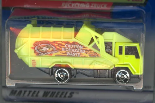 Vista 2 de Mattel Hot Wheels 1998 1:64 Serie Biohazard #3 de 4, camión de reciclaje amarillo Coll #719 Die Cast Car