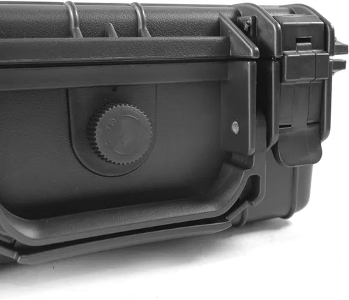Vista 7 de MaxWorks 51015 Funda rígida impermeable IP67 – Interior de espuma protectora, se adapta a artículos de 8.5 x 6 x 3.9 pulgadas – Almacenamiento