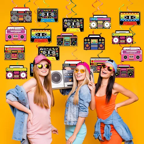 Vista 6 de 60 espirales colgantes retro Boombox de los años 80 y 90 para fiesta, decoración colgante de cassette, cinta de casete, serpentinas de techo