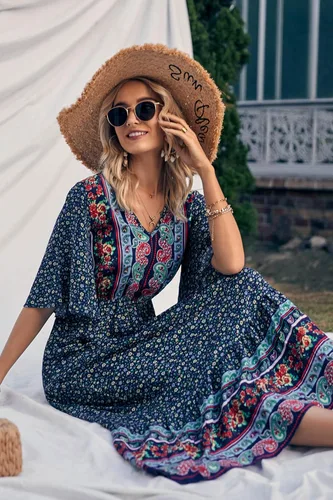 Vista 8 de PRETTYGARDEN - Vestido bohemio casual de verano para mujer, con estampado floral, cuello en V, manga corta, cintura alta, largo hasta el piso