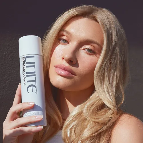 Vista 4 de UNITE Hair Volumen EXPANDA - Energizador de raíces, 8 onzas