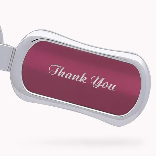 Vista 3 de Llavero grabado personalizado con llavero dividido. Disponible en 4 colores clásicos con detalles plateados, personalización gratuita, ideal