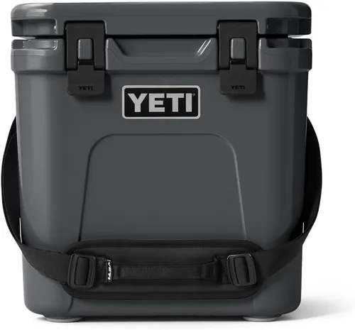 Vista 15 de YETI Roadie 24 2.0 - Enfriador duro con correa de hombro DoubleDuty y tapón de drenaje Canela