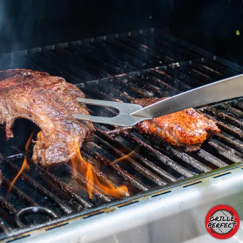 Vista 6 de Tenedor de parrilla de 24 pulgadas súper largo para asar a la parrilla y hoguera, cuello curvado extra fuerte, mango de madera dura de alta calidad