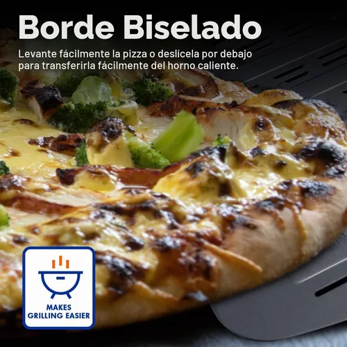 Vista 2 de Paleta de pizza profesional de aluminio, perforada de 12 pulgadas, grado de restaurante, mango largo, antiadherente, cáscara de pizza de metal