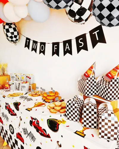 Vista 4 de Mantel de plástico para mesa de auto de carreras para fiesta de cumpleaños de carreras 2 piezas de plástico de coche de carreras cubierta de mesa