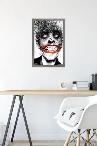 Vista 6 de Trends International DC Comics - Póster de pared de The Joker - Murciélagos, 14.725 x 22.375 pulgadas, versión enmarcada de madera de granero