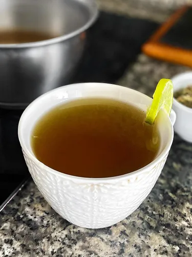 Vista 5 de HerbaZest Té Muña (té de menta andina) – 6 oz (170 g) – Hojas y tallos sueltos 100% puros y elaborados en la naturaleza de primera calidad