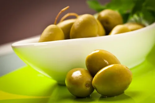 Vista 7 de Sanniti Tarro entero de aceitunas Bella Di Cerignola, 20.5 oz