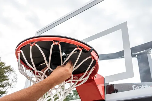 Vista 10 de Goalrilla El bloqueador de llantas de baloncesto protege tu aro con un sistema de bloqueo, color negro