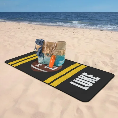 Vista 3 de Toalla de playa de fútbol personalizada para hombres, mujeres y niños, toallas de piscina de fútbol de 30 x 60 pulgadas, 33 x 52 pulgadas, toalla