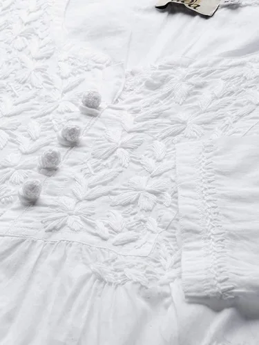 Vista 5 de Ada Blusa india de algodón Chikankari bordada a mano para mujer A391704 Blanco