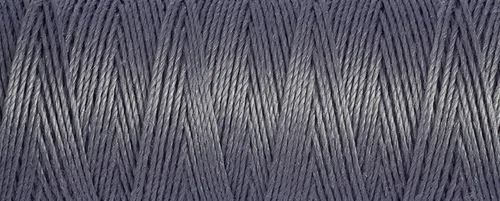 Vista 8 de Gutermann 723878-153-1 Lime R753 No.40 Hilo de seda de 98.4 ft x 1 carrete, 153