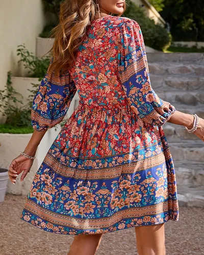 Vista 2 de BTFBM Vestidos casuales de primavera y verano para mujer, cuello en V, manga larga 34, con volantes, floral, estilo bohemio, mini vestido de playa