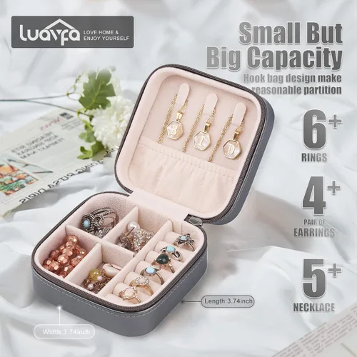 Vista 3 de LUAVFA Caja de joyería de viaje, estuche de almacenamiento con piel sintética, pequeño organizador de joyas para anillos, aretes, collar (negro)