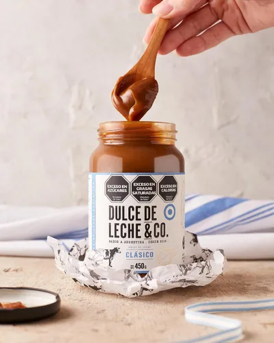 Vista 5 de Dulce de Leche & CO. Pack Premium con Mate, Dulce de Leche y Mini Alfajores DDL&CO Argentina